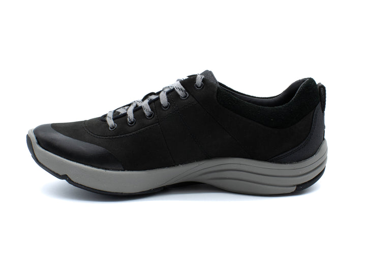CLARKS WAVE ANDES WALKING SHOES