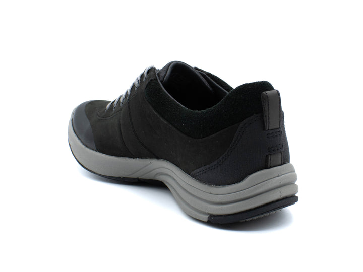 CLARKS WAVE ANDES WALKING SHOES