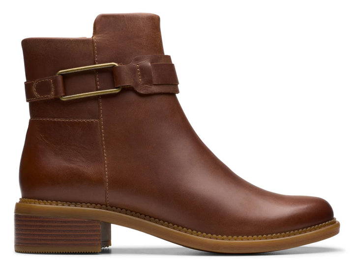 CLARKS Maye Bella Leather