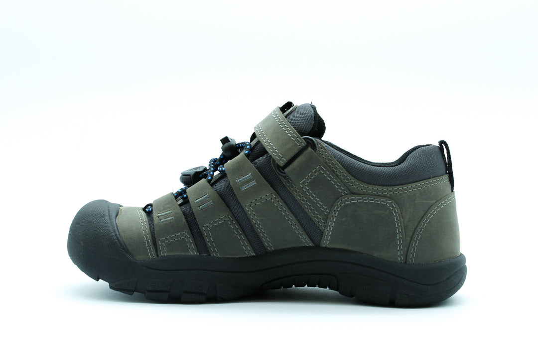 KEEN. YOUTH NEWPORT SHOES