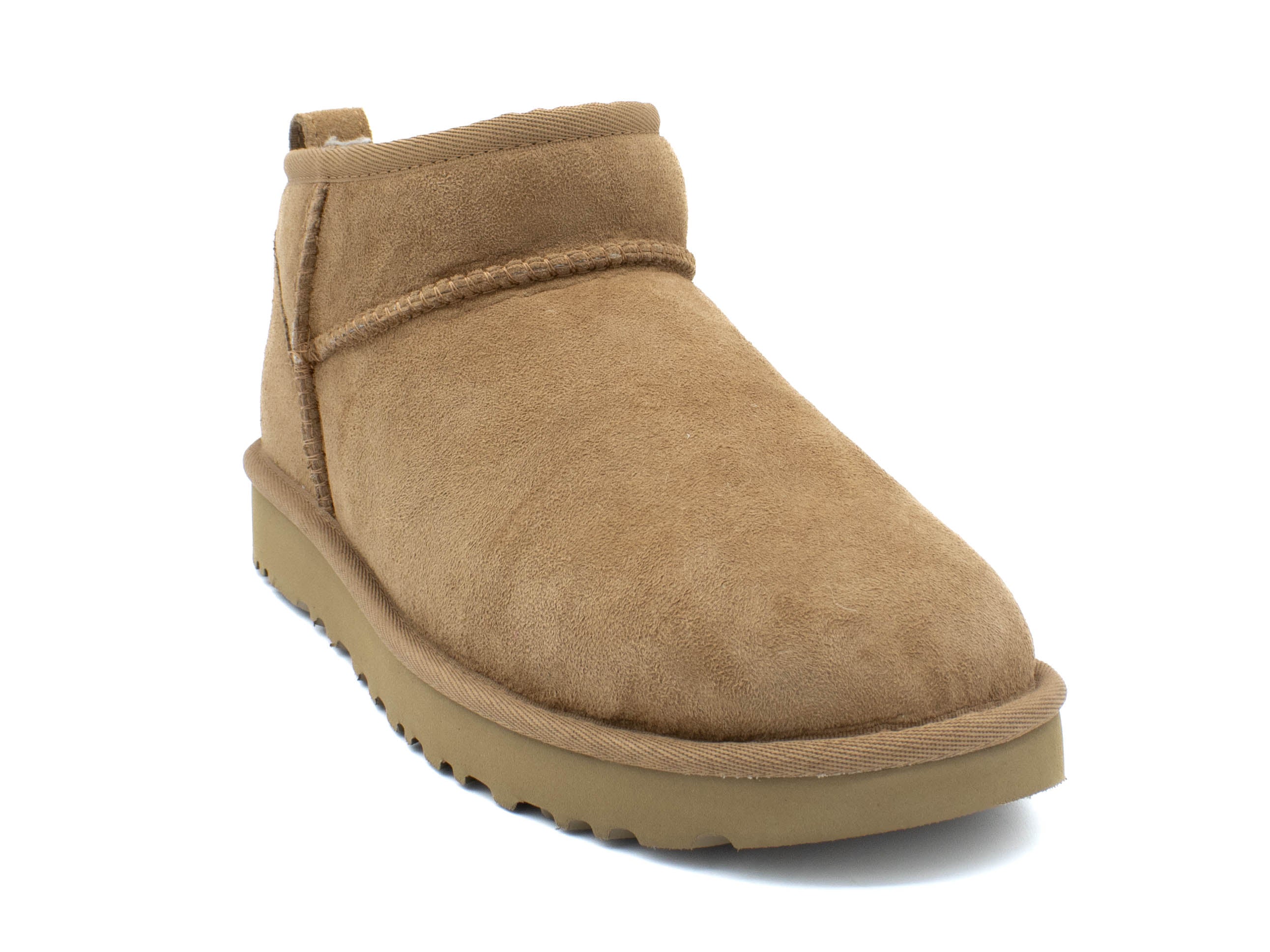 15 OFF SELECT STYLES UGG shoeper