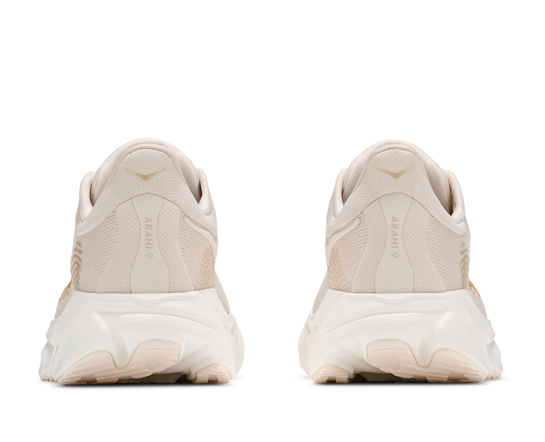 HOKA WOMEN ARAHI 9