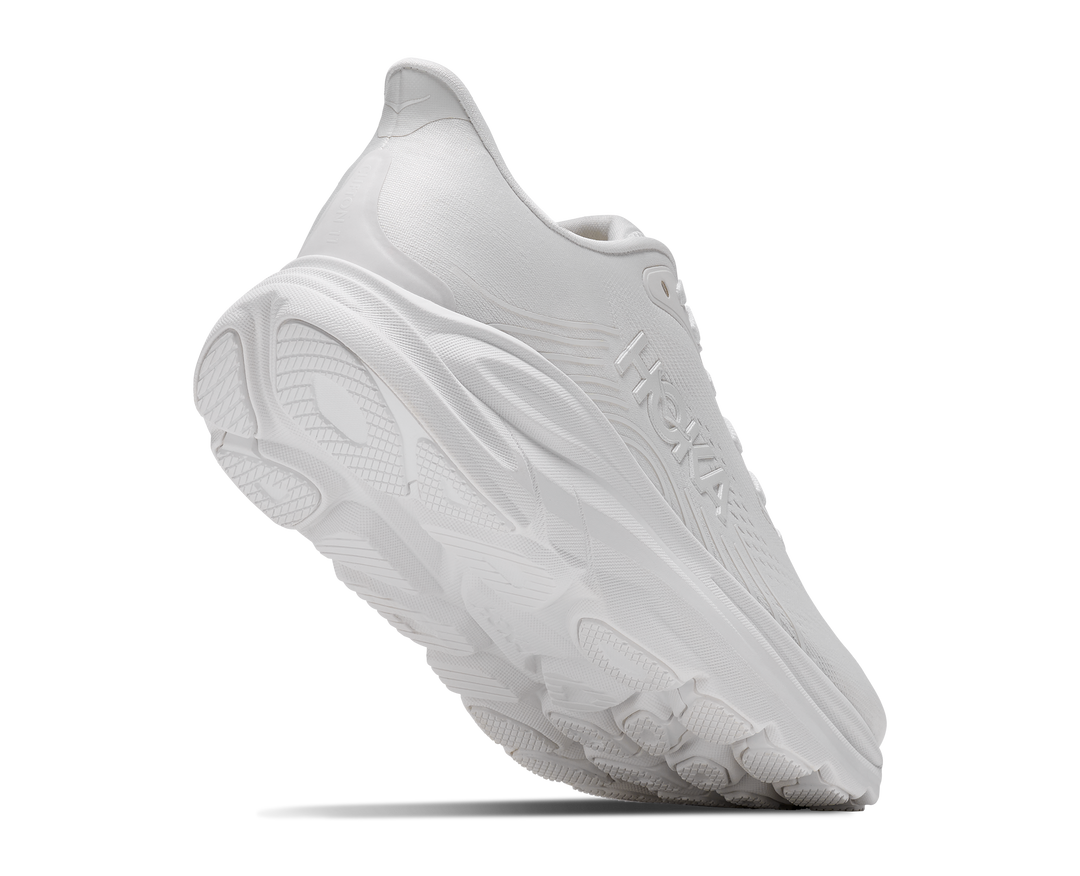 HOKA WOMEN CLIFTON 11