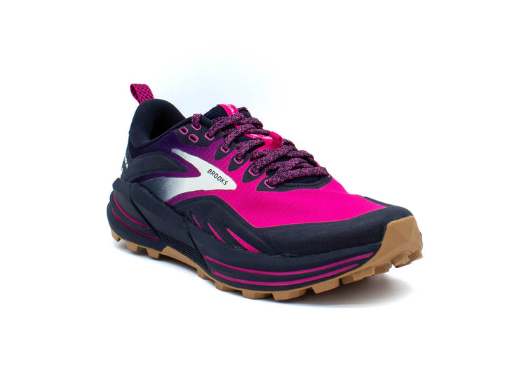 BROOKS Cascadia 16