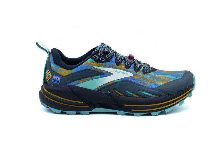 BROOKS Cascadia 16