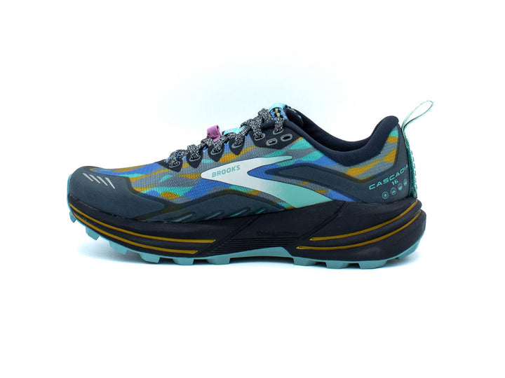 BROOKS Cascadia 16