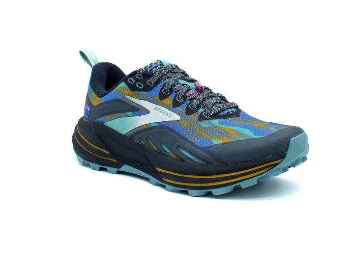 BROOKS Cascadia 16