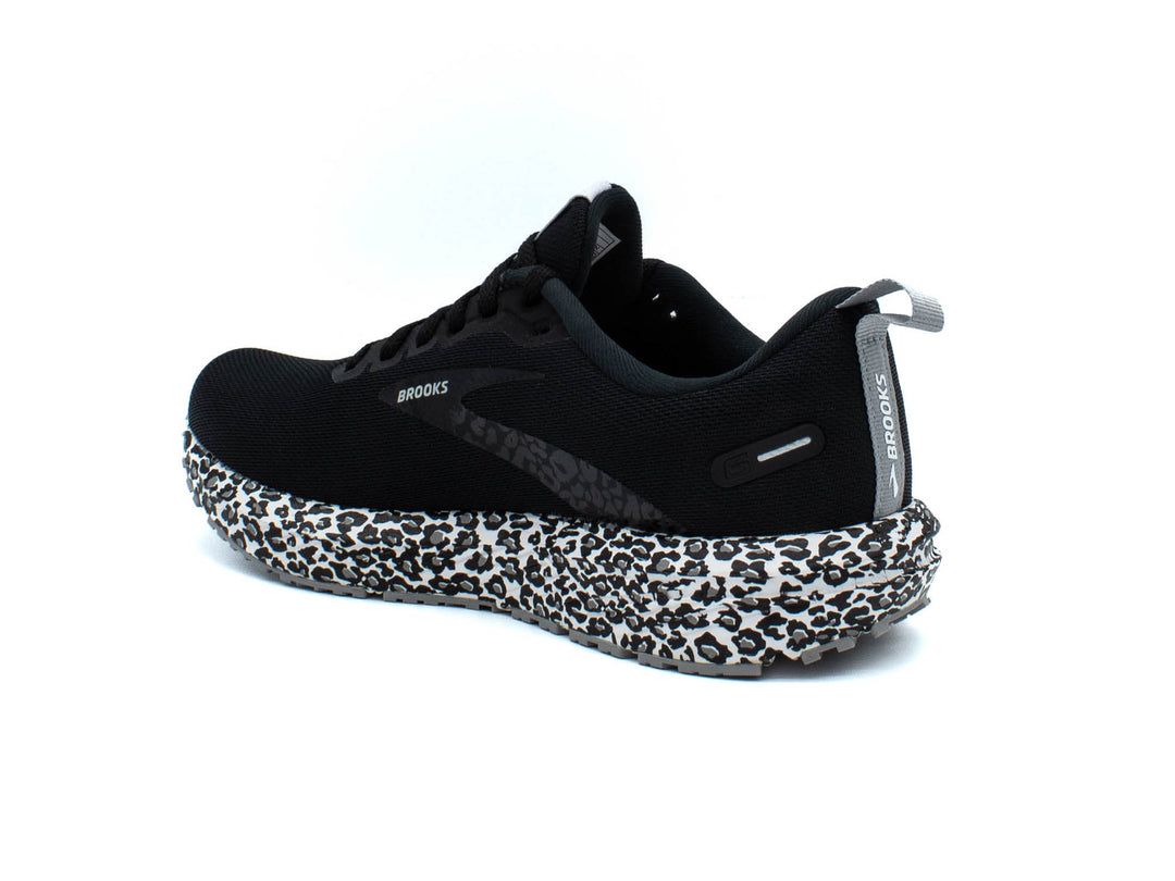 BROOKS Revel 6