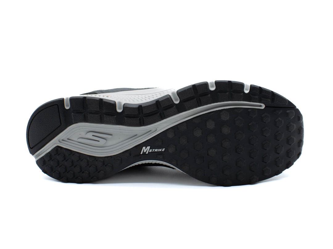 SKECHERS GOrun