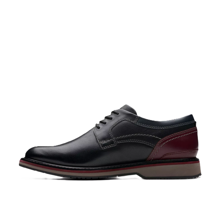 CLARKS Monahan Plain