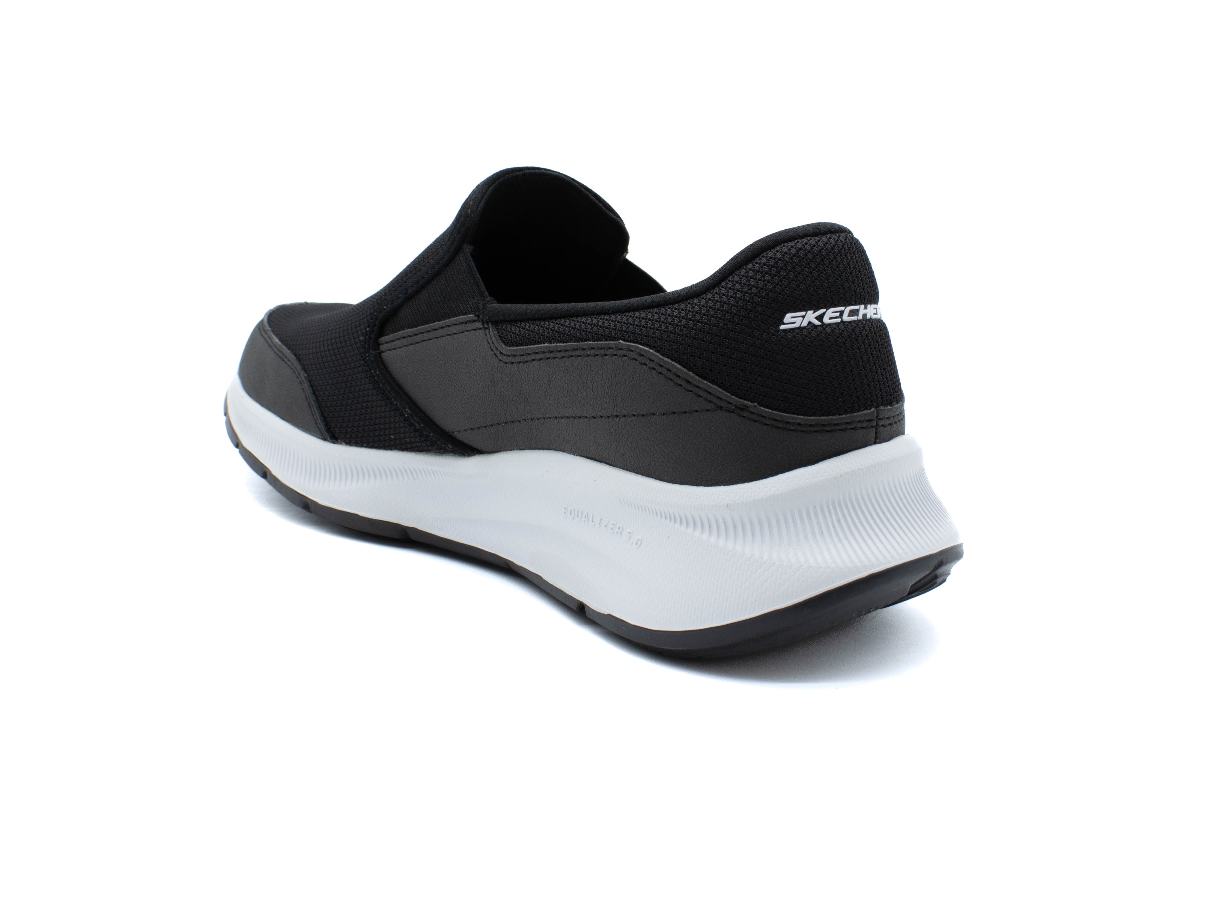 SKECHERS Relaxed Fit®: Equalizer 5.0 - Persistable