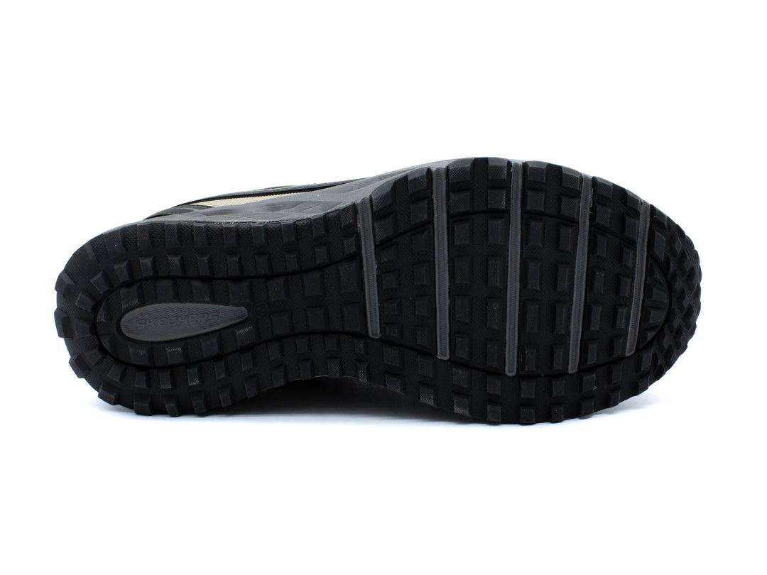 SKECHERS Escape Plan