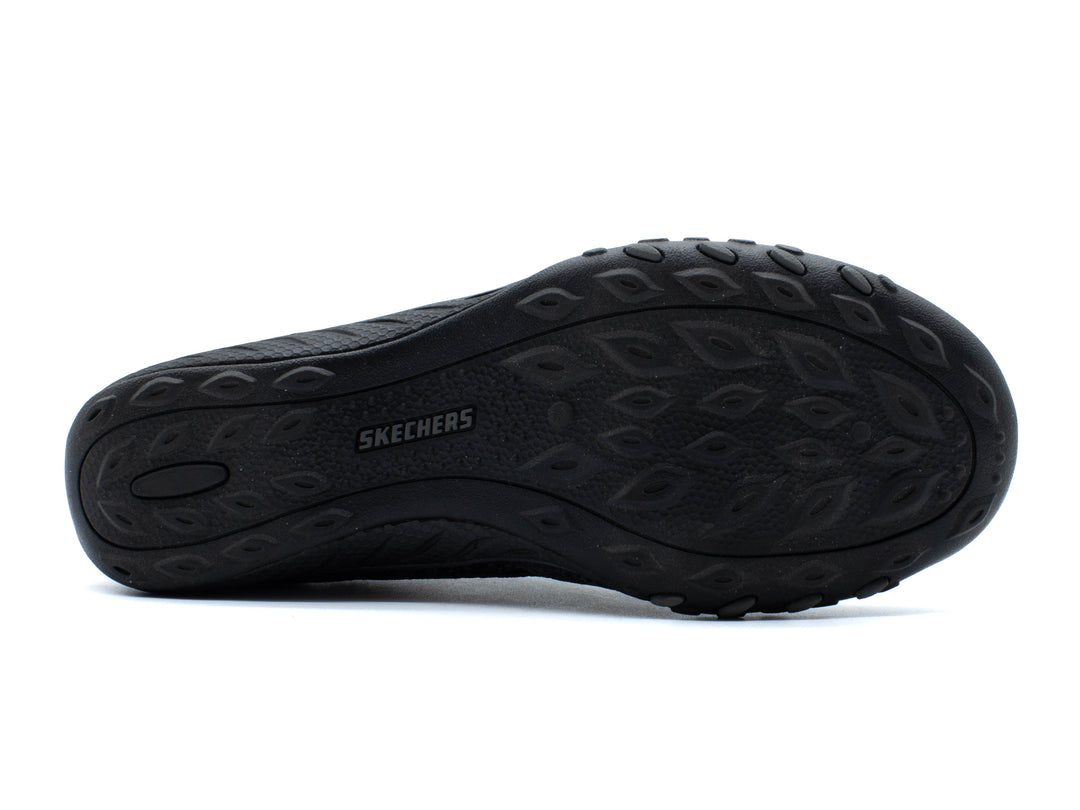 SKECHERS Relaxed Fit: Breathe-Easy Opportuknity Slip-On