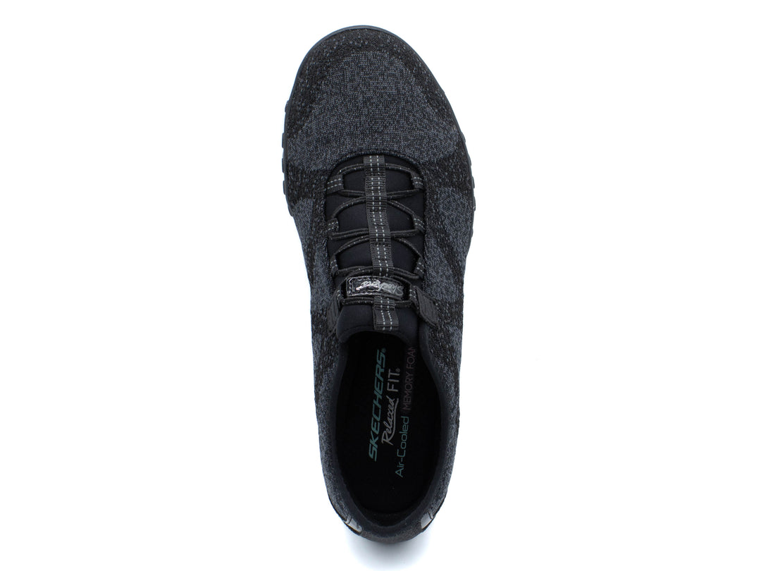 SKECHERS Relaxed Fit: Breathe-Easy Opportuknity Slip-On
