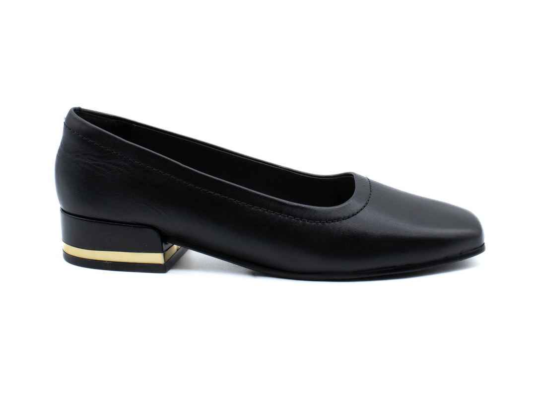 CLARKS Seren30 Court Low Pump