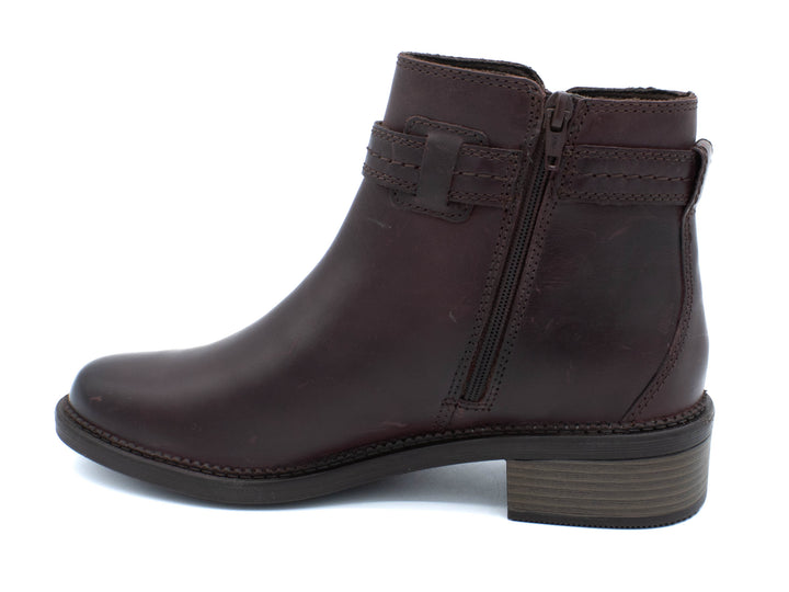CLARKS Maye Ease