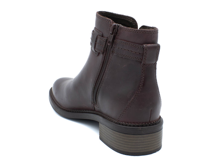 CLARKS Maye Ease