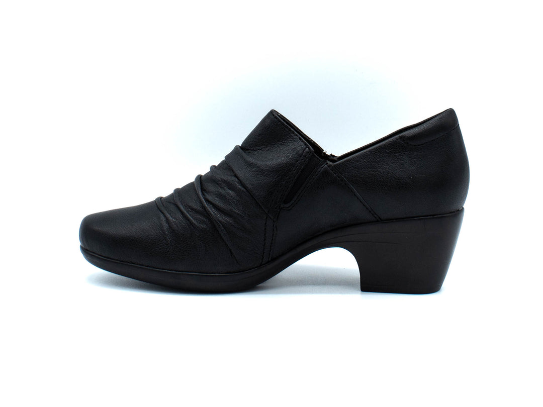 CLARKS Emily Cove