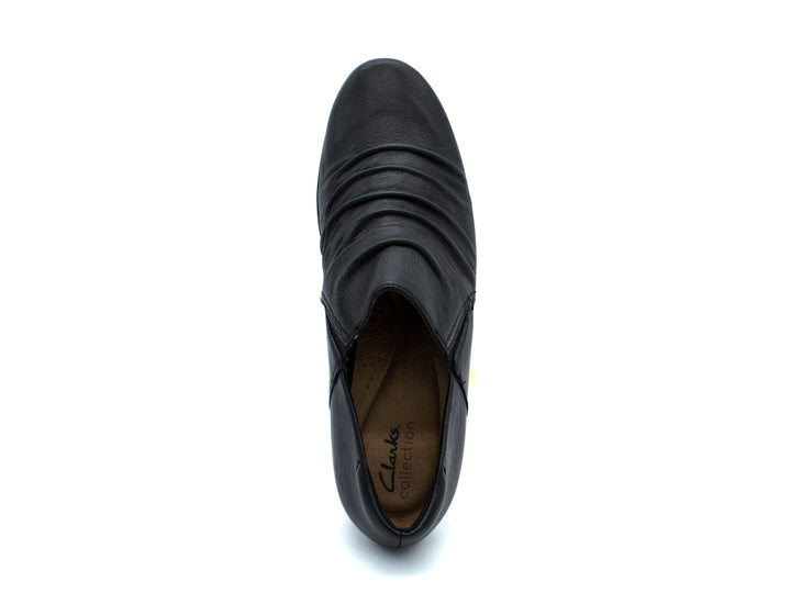 CLARKS Emily Cove
