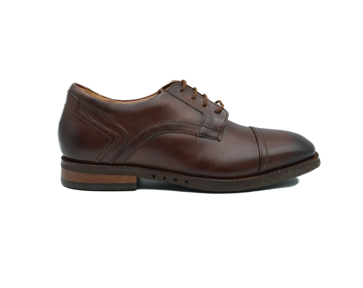 CLARKS Un Hugh Cap