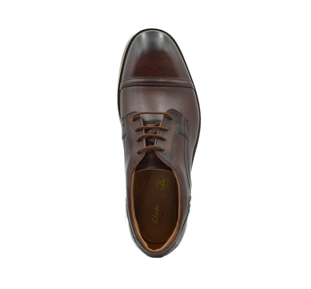 CLARKS Un Hugh Cap