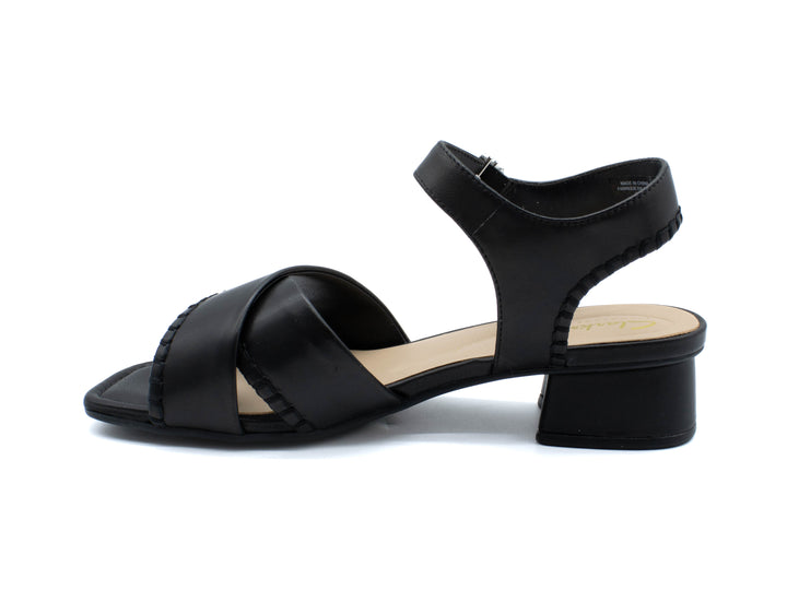 CLARKS Serina