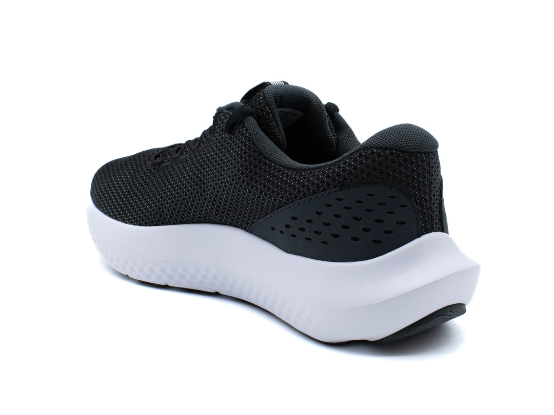 UNDER ARMOUR  Surge 4