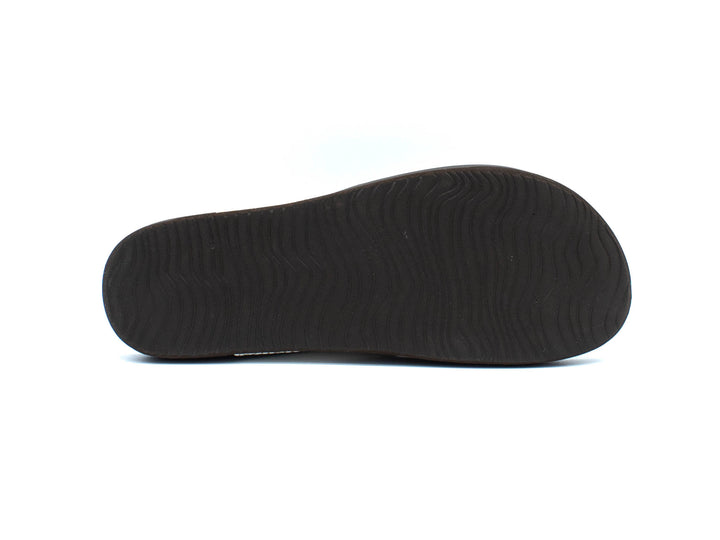 REEF Cushion Court