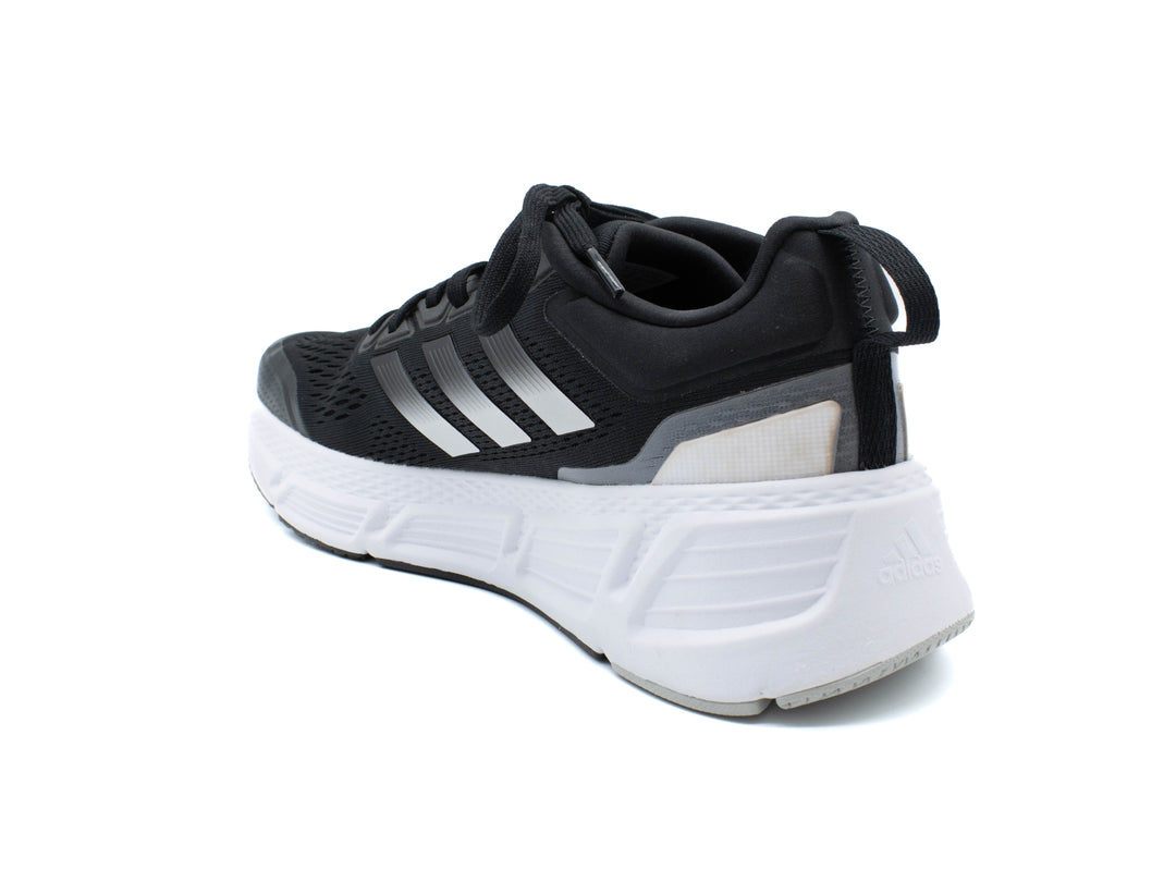 ADIDAS Questar Sneakers