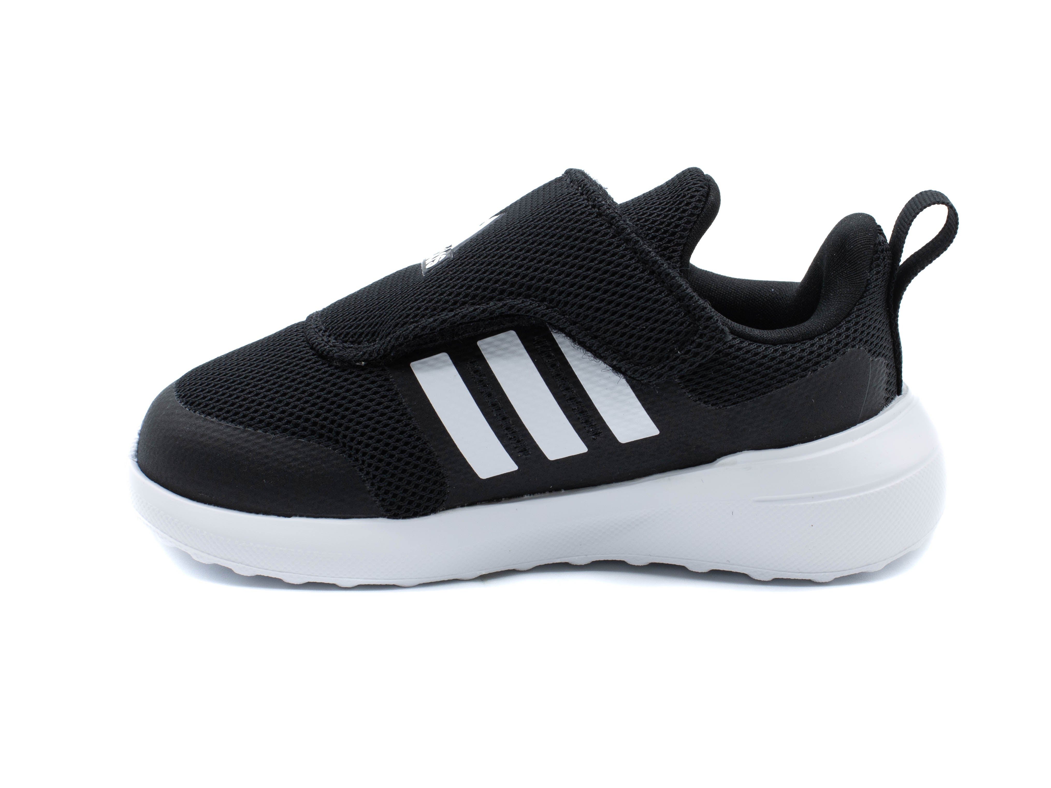 ADIDAS Forta Run 2.0.