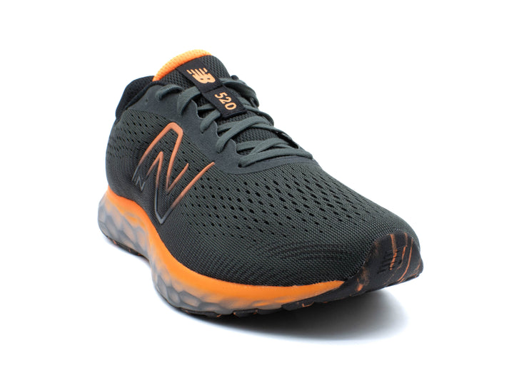 NEW BALANCE 520V8