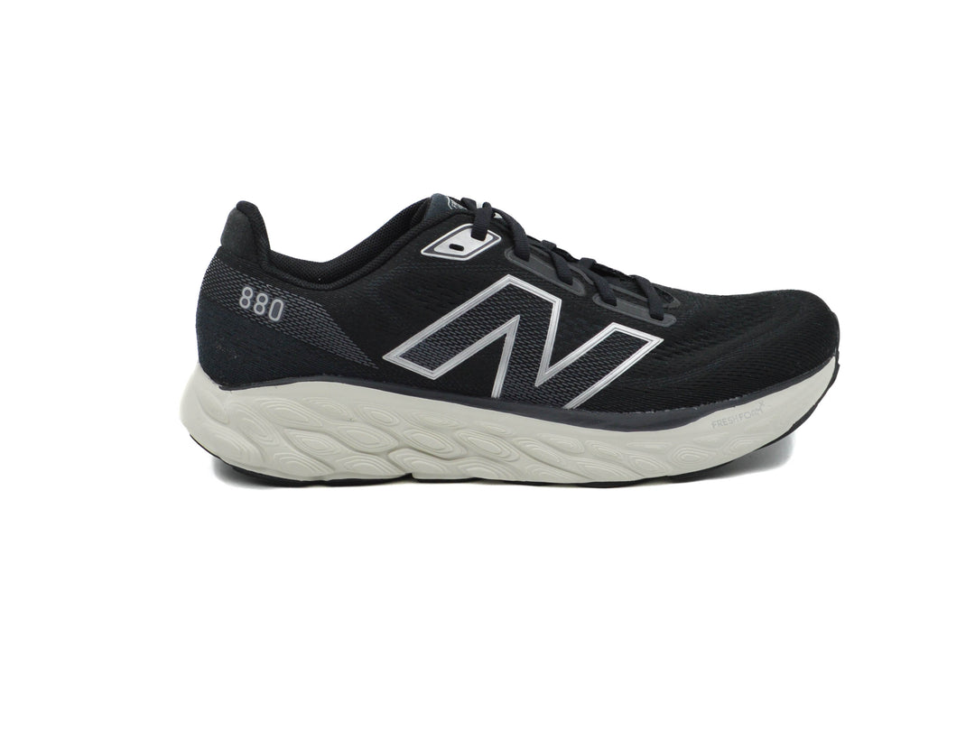 NEW BALANCE M880B14