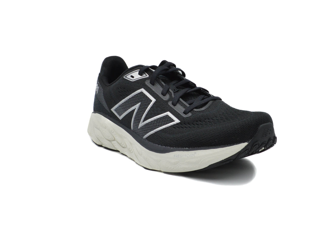 NEW BALANCE M880B14