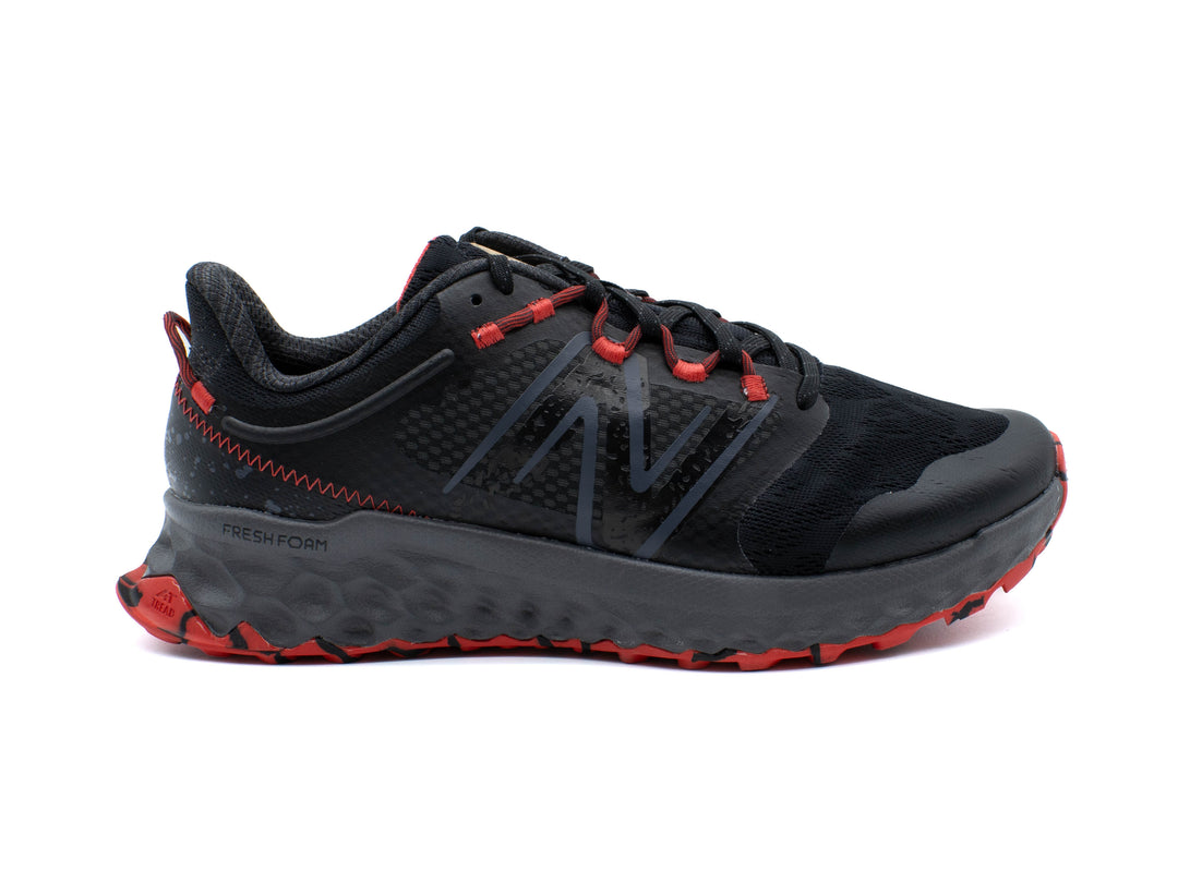 NEW BALANCE  Fresh Foam Garoe Trail Running
