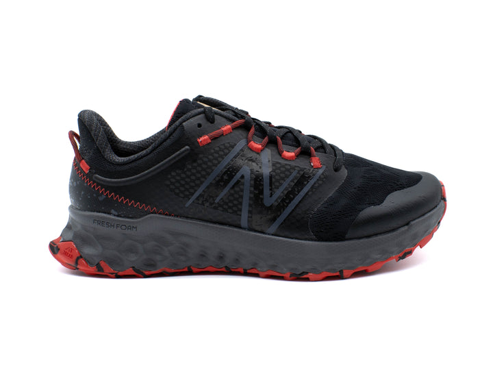NEW BALANCE  Fresh Foam Garoe Trail Running