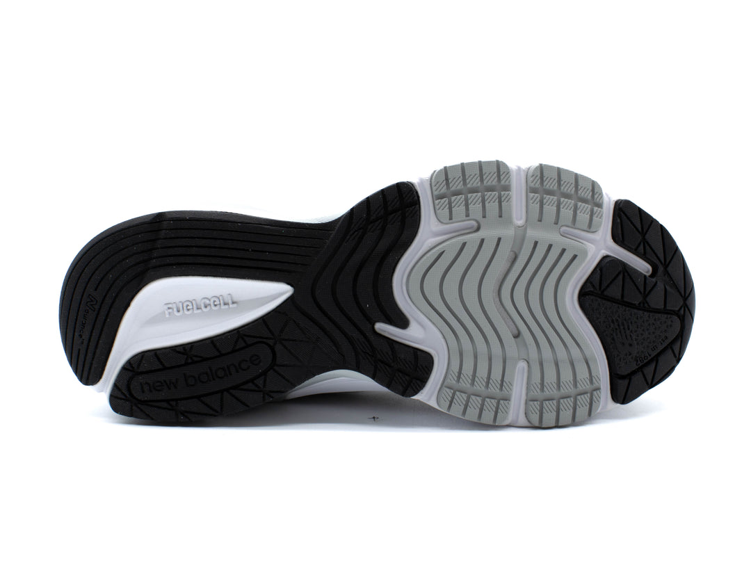 NEW BALANCE 990v6