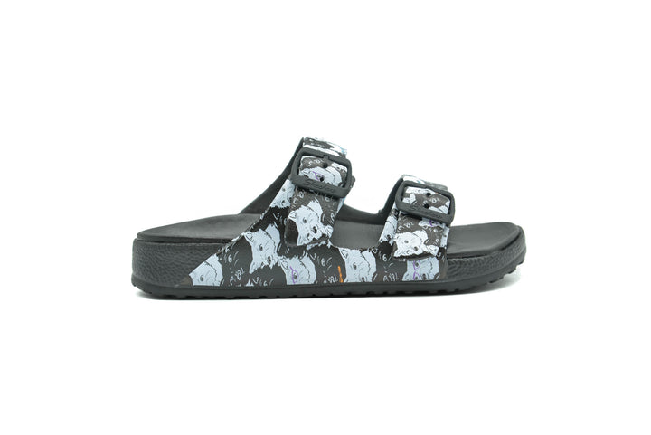 SKECHERS