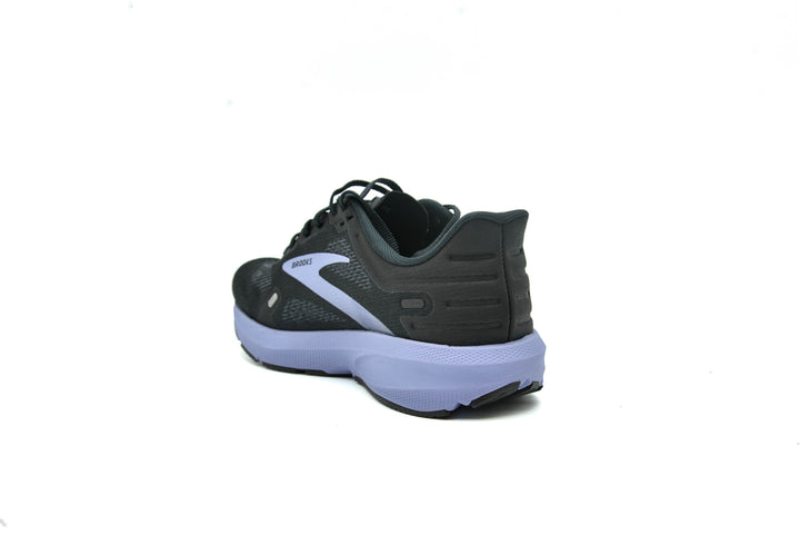 BROOKS Launch 9
