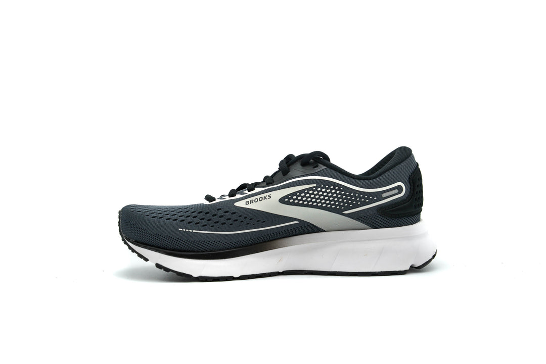 BROOKS Trace 2