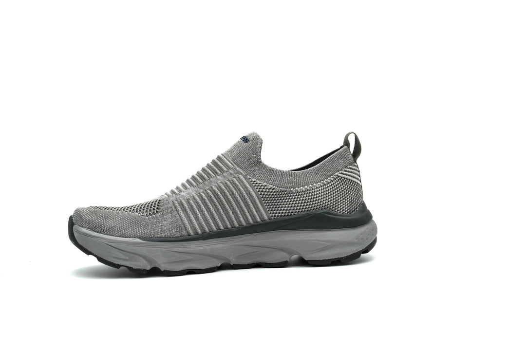 SKECHERS Relaxed Fit: Delmont - Jenko