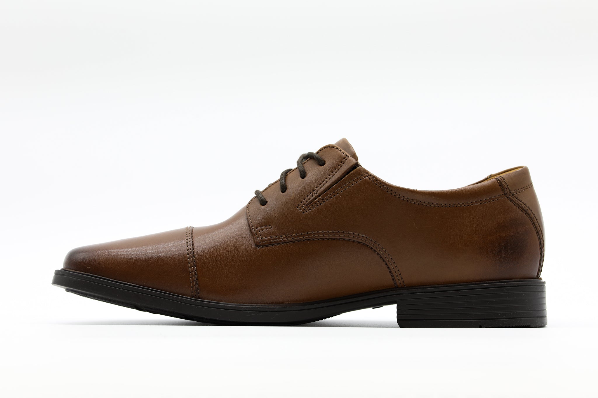 Clarks tilden deals cap oxford