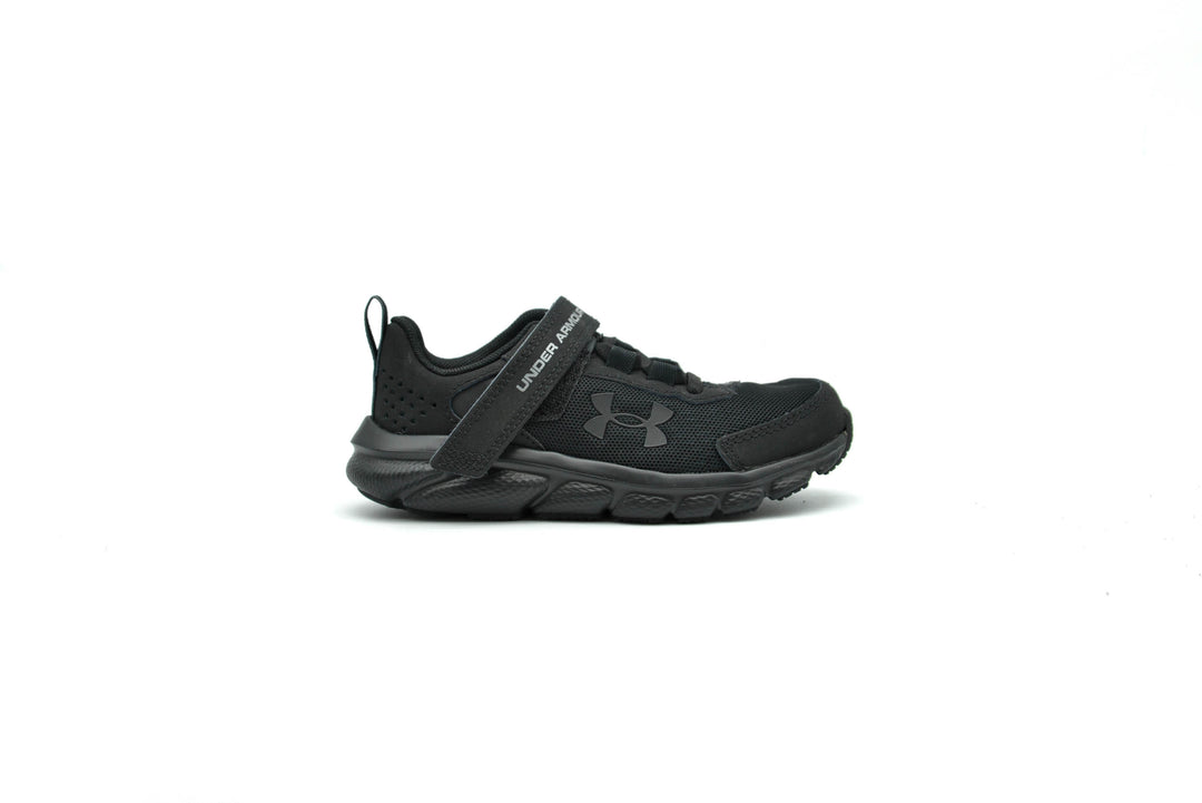 UNDER ARMOUR ASSERT 9 AC