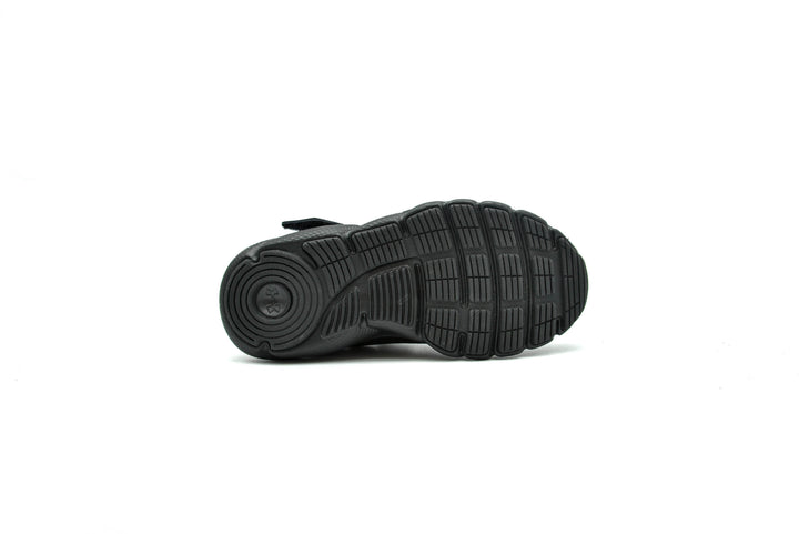 UNDER ARMOUR ASSERT 9 AC
