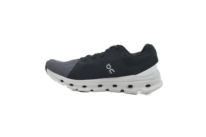 ON Cloudrunner Wide