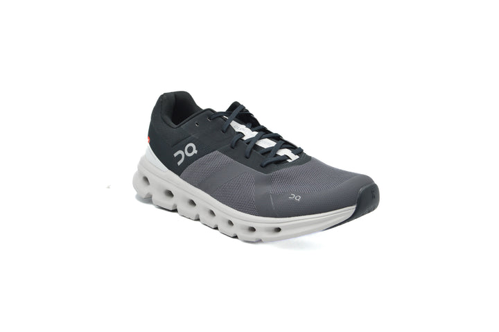 ON Cloudrunner Wide