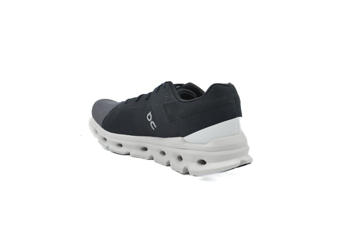ON Cloudrunner Wide