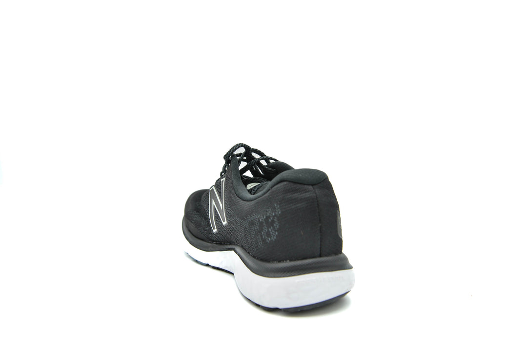 NEW BALANCE 680v7